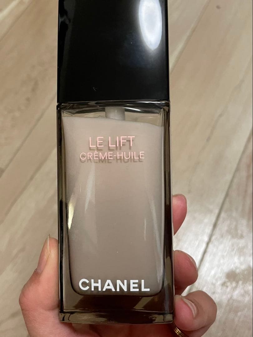 CHANEL LLクレームユイル　ルリフト