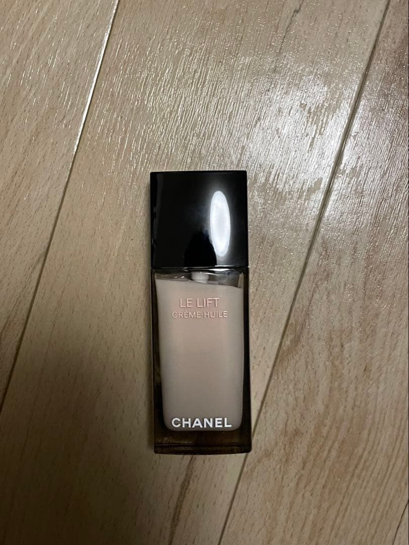 CHANEL LLクレームユイル　ルリフト