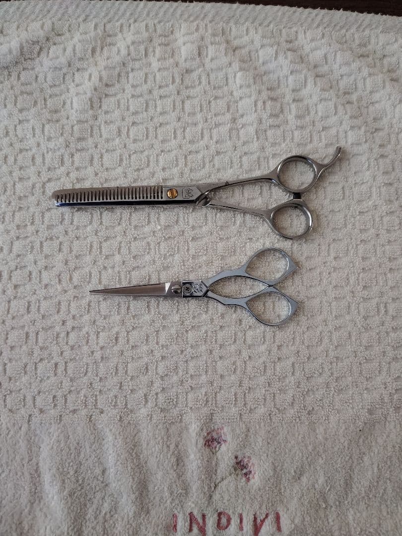 理美容カット、スキハサミ セット/ケースはサ−ビス