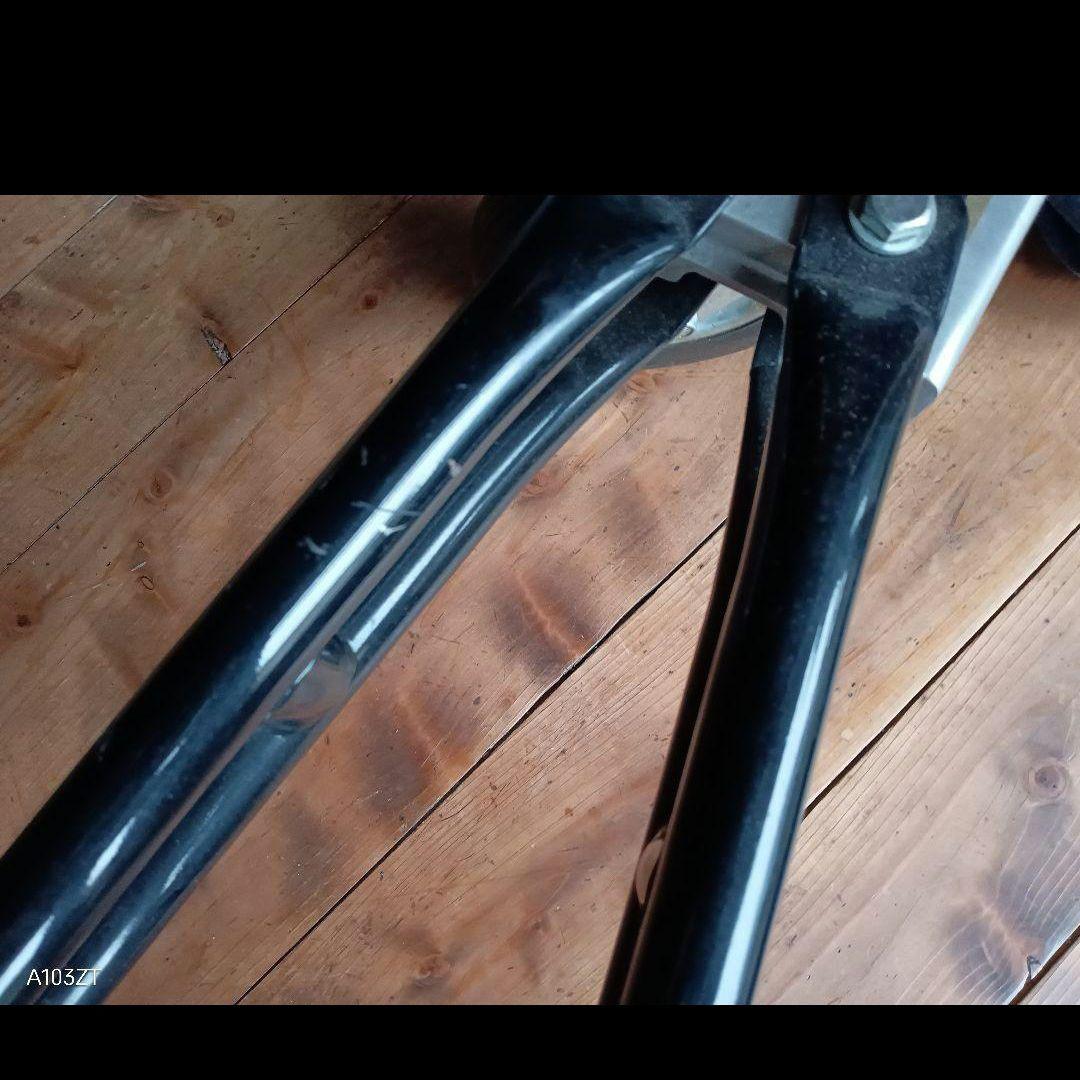 5:::歩行器　歩行補助具　シルバー　3輪　カワムラ　リハビリ　折り畳み