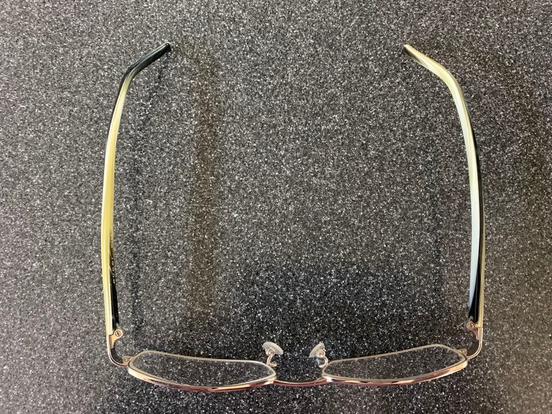 ◎GUCCI ブラックレザー メガネケース　アイウェアケース◎メガネ本体付き