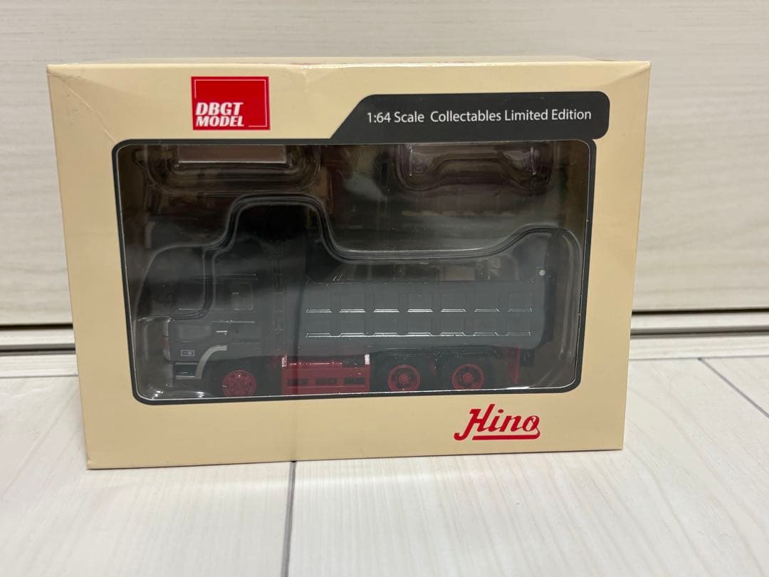 連休価格《新品箱付》1:64 日野　ダンプ　トラック　ミニカー