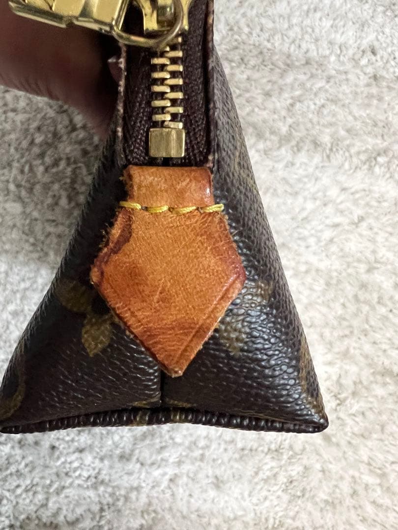 Louis Vuitton モノグラム ボディバッグ　2点　ポーチ　肩掛け