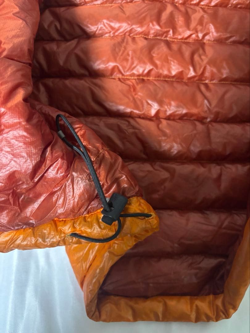 パタゴニア ダウンセーター ダウンジャケット オレンジ メンズＳ84672 軽量