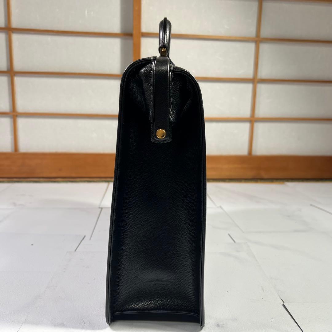 新品タグ付 イヴサンローラン ダレスバッグ レザー　黒 A4 デッドストック