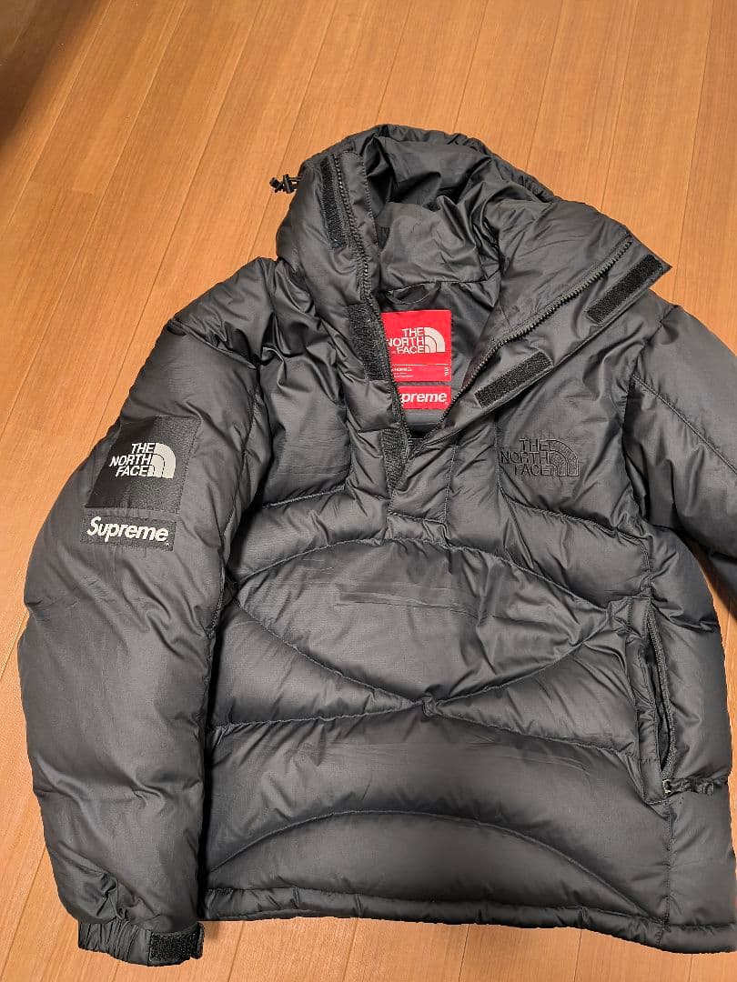 ダウンジャケット　シュプリーム　ノースフェイス Half Zip