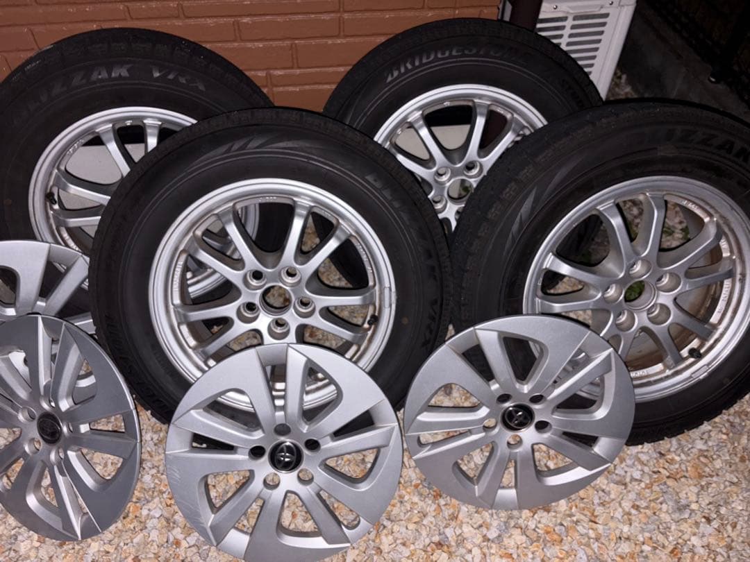 トヨタ　スタッドレスタイヤ（プリウス50前期で使用）