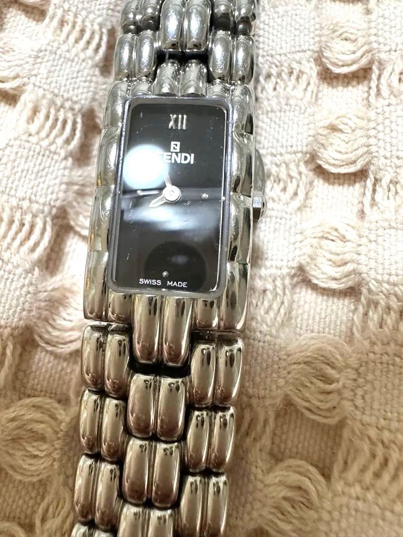 【美品】FENDI フェンディ 660L クウォーツ 時計 文字盤ブラック
