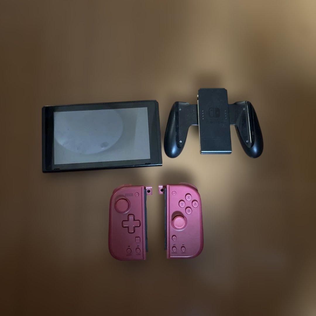 Nintendo Switch 本体 赤いJoy-Con付き