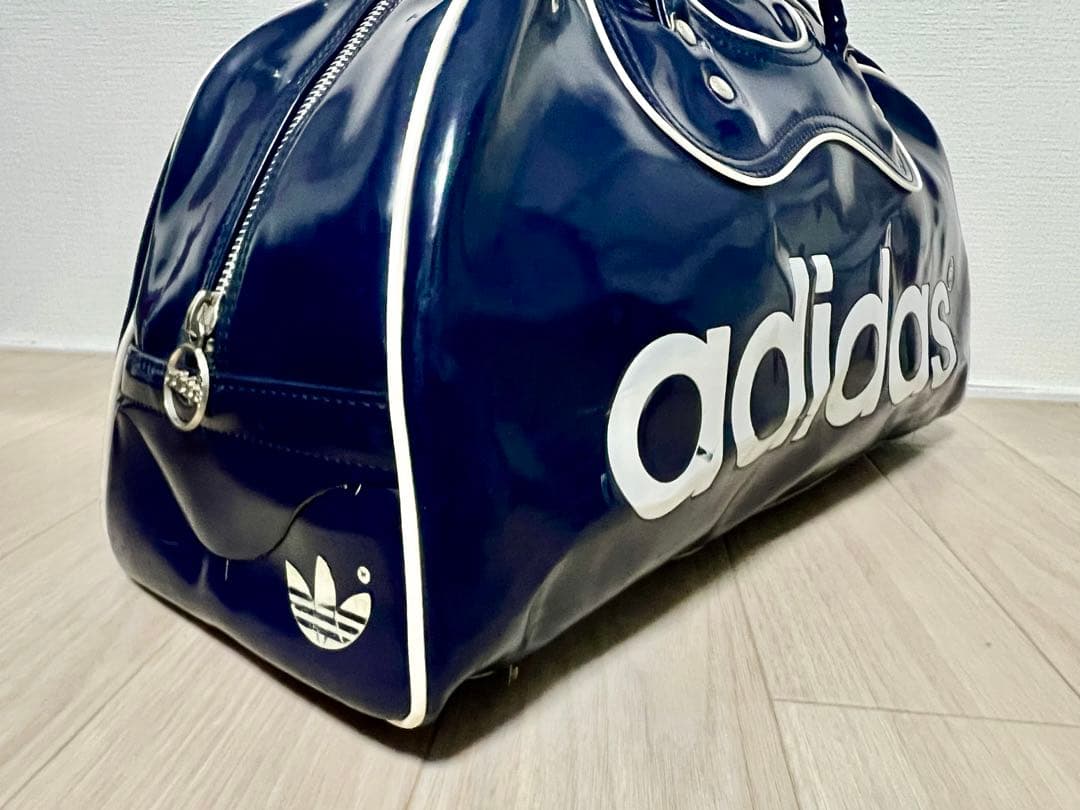 80s adidas ）アディダス　エナメル　ボストンバッグ　ビンテージ