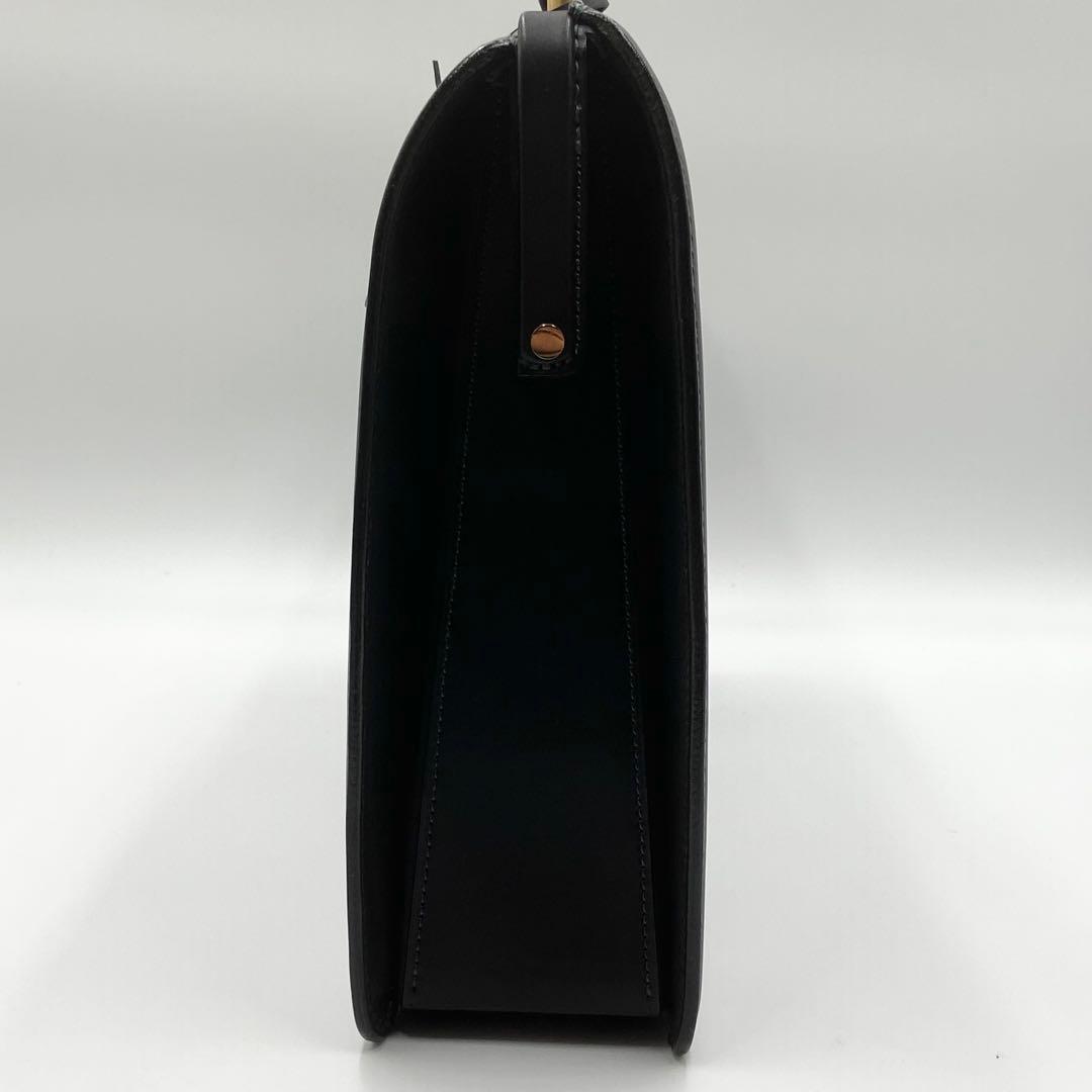 新品未使用　ロイヤルクラシック　ダレスバッグ　ブリーフケース　レザー　ブラック