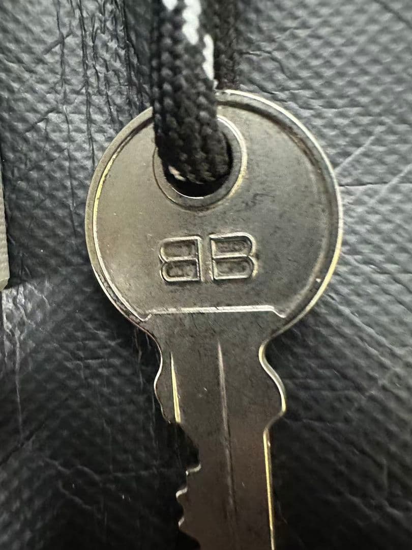 BALENCIAGA キーホルダー・キーリング 新品同様