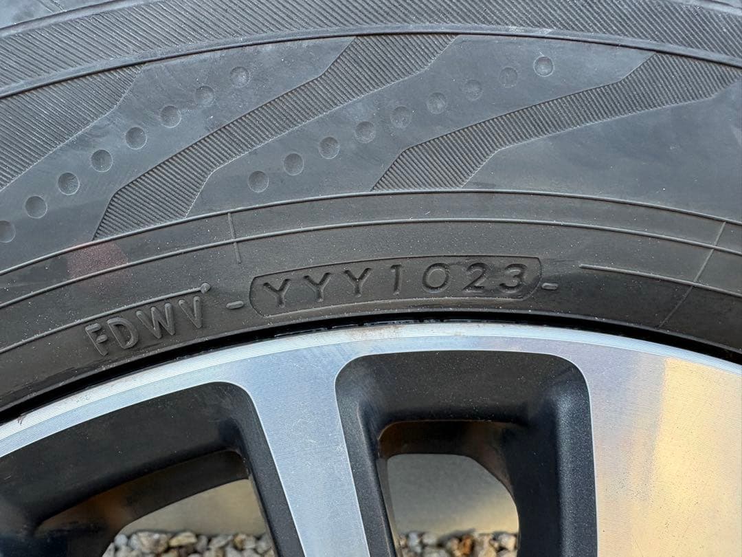 けーんー！セレナ純正ホイールタイヤセット。