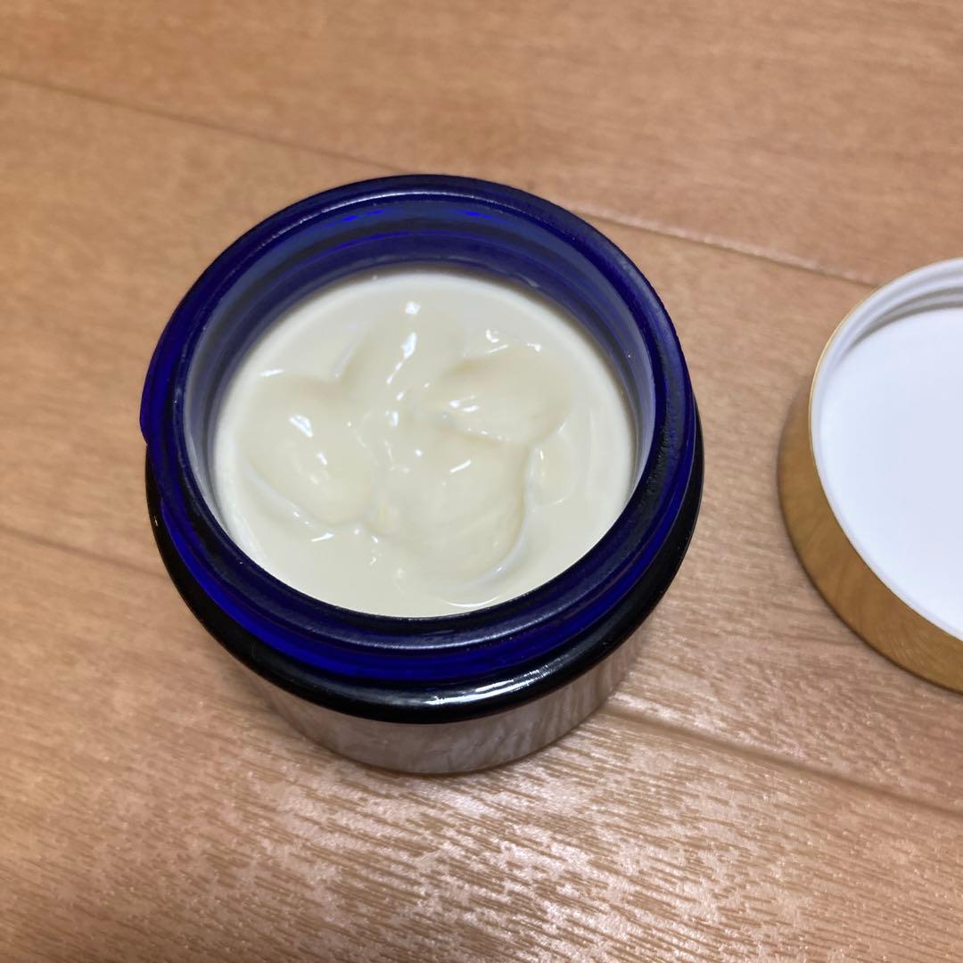 ニールズヤード　フランキンセンスインセンス　リフトクリーム50g➕試供品付