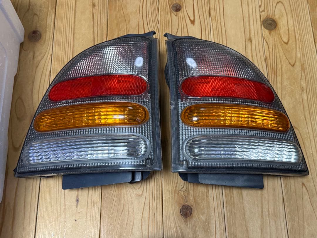 EP91 スターレット　純正クリアテール左右