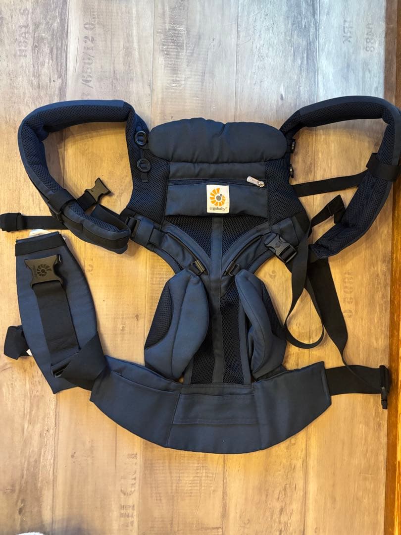 美品 エルゴ オムニ360 クールエア メッシュ　抱っこ紐