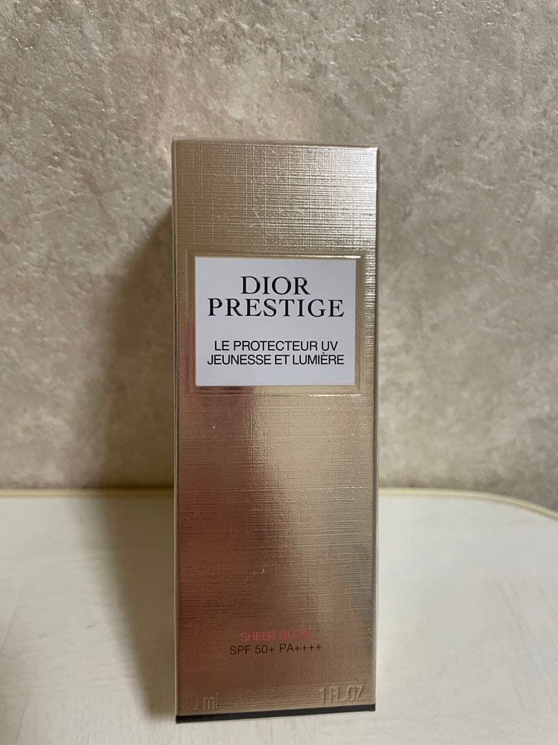 新品　ディオールプレステージホワイト　ルプロテクターUVルミエールシアーグロー