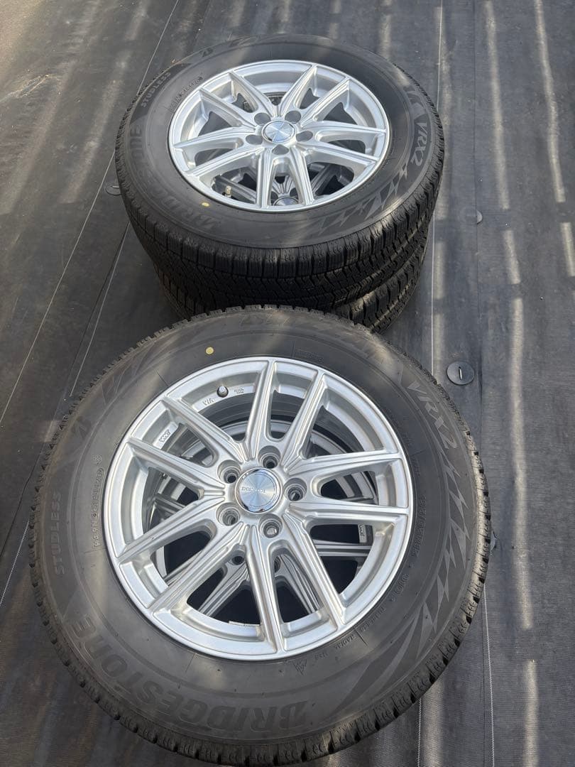 ブリヂストン 195/65R15 スタッドレスタイヤ