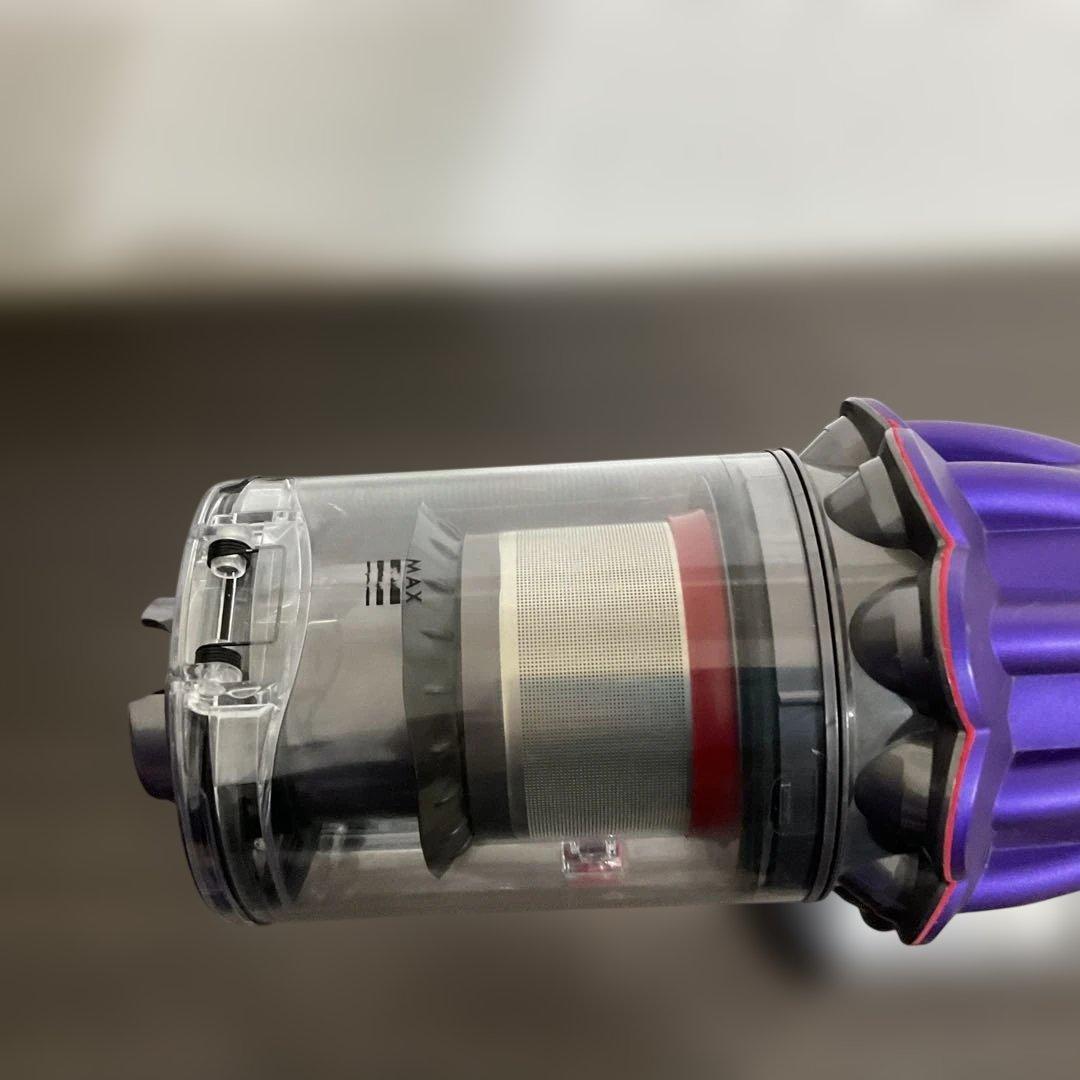 33. 『洗浄済』Dyson Digital Slim Fluffy SV18