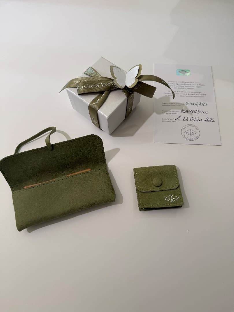 ふ*よ様 新品、未使用、未開封！Van Cleef & Arpels スウィート