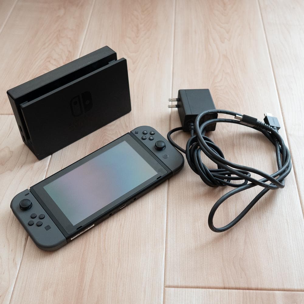 Nintendo Switch 本体 グレー ドック付き