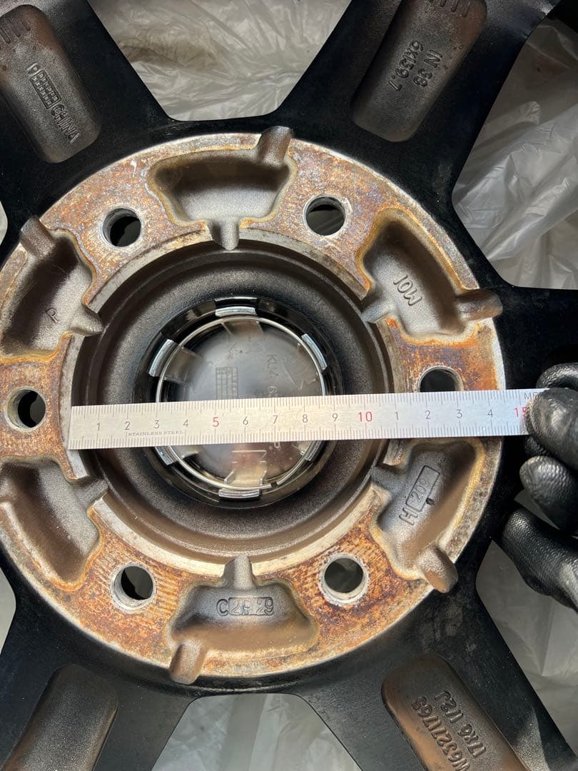 ハイエースFALKENホワイトレターW11 17インチ タイヤホイール4本セット