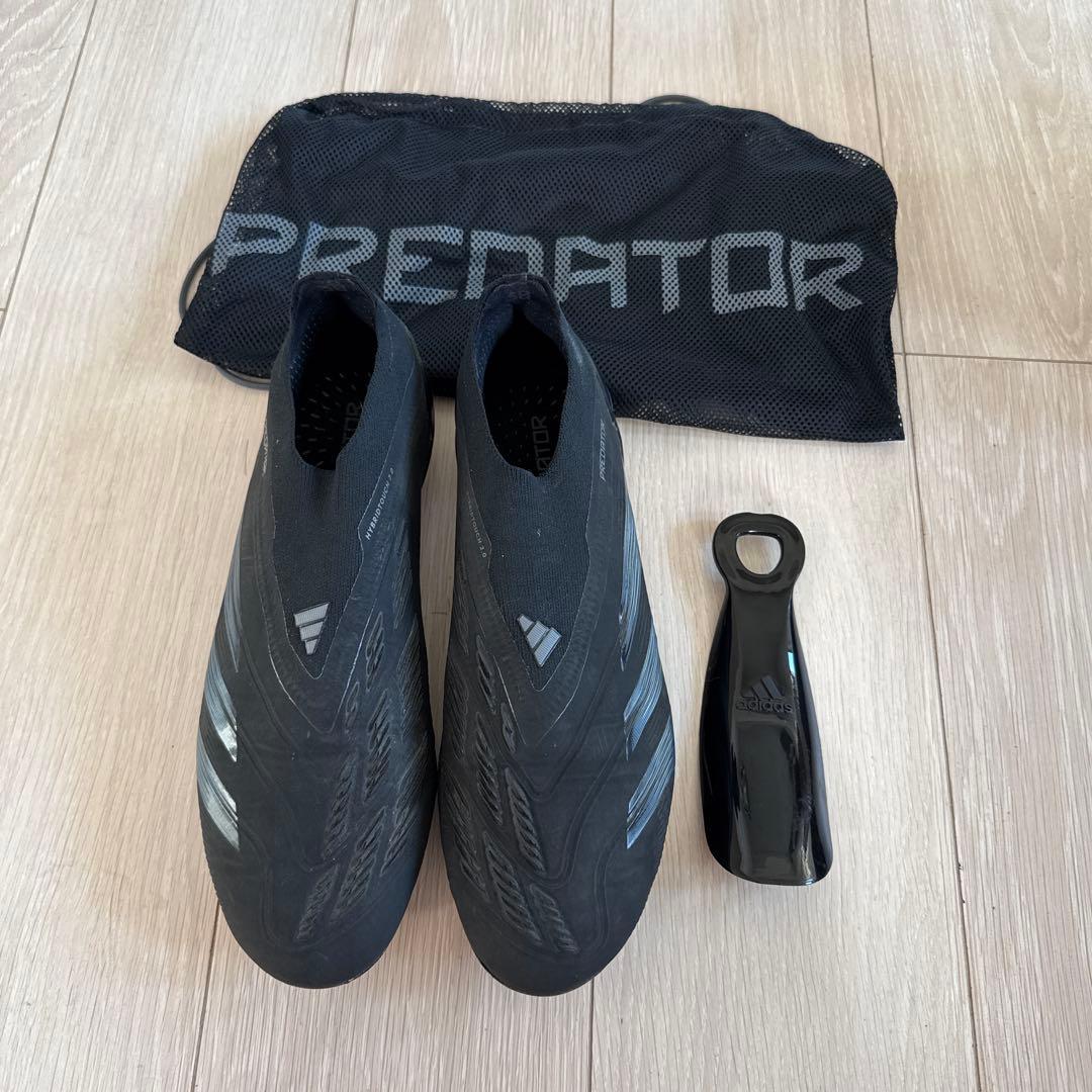 adidas Predator 27.5cmのサッカースパイク、FG収納バッグ
