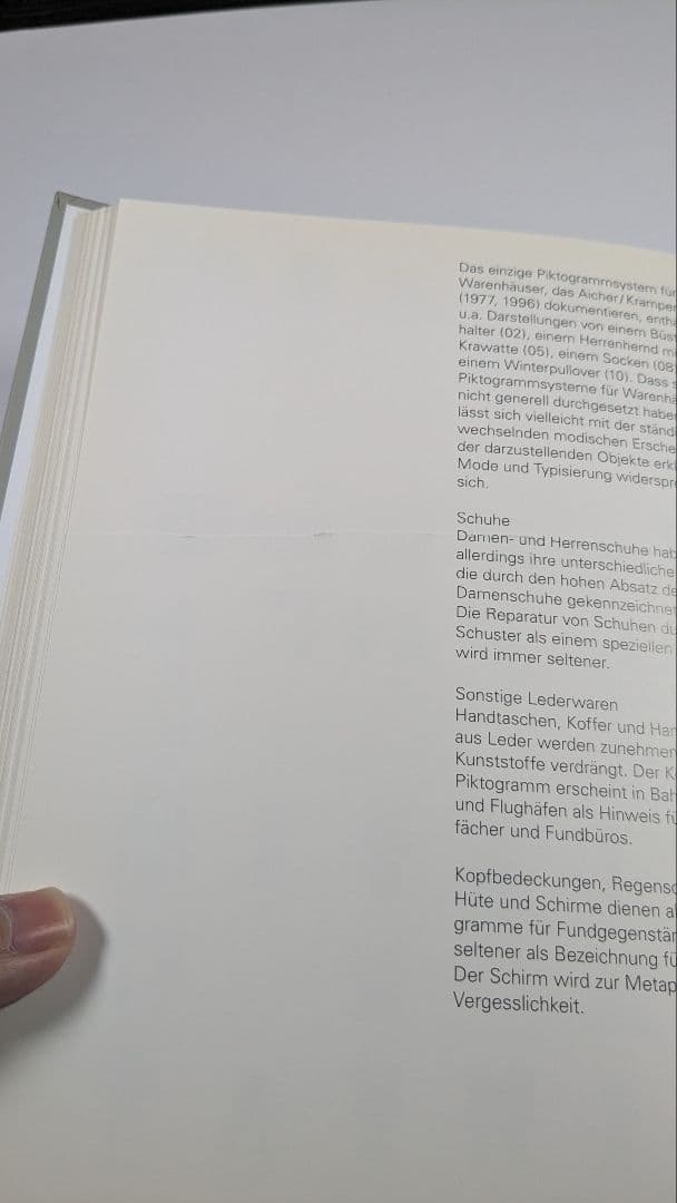 洋書　記号の世界 ― ピクトグラムによるコミュニケーション