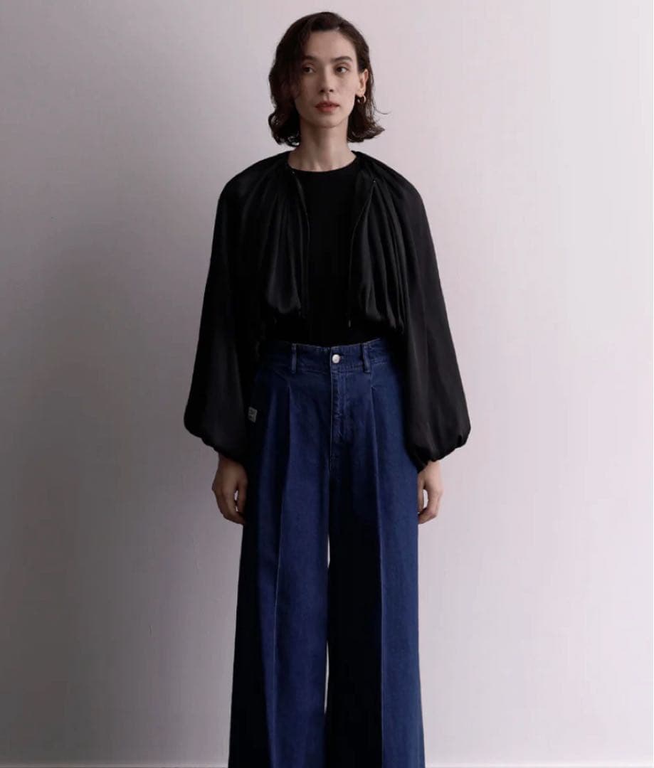 weakend ウィークエンド　サテンブルゾン　Black