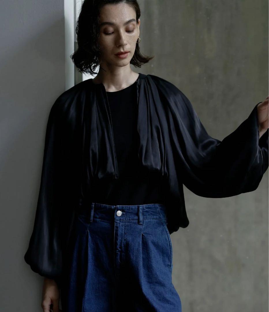 weakend ウィークエンド　サテンブルゾン　Black