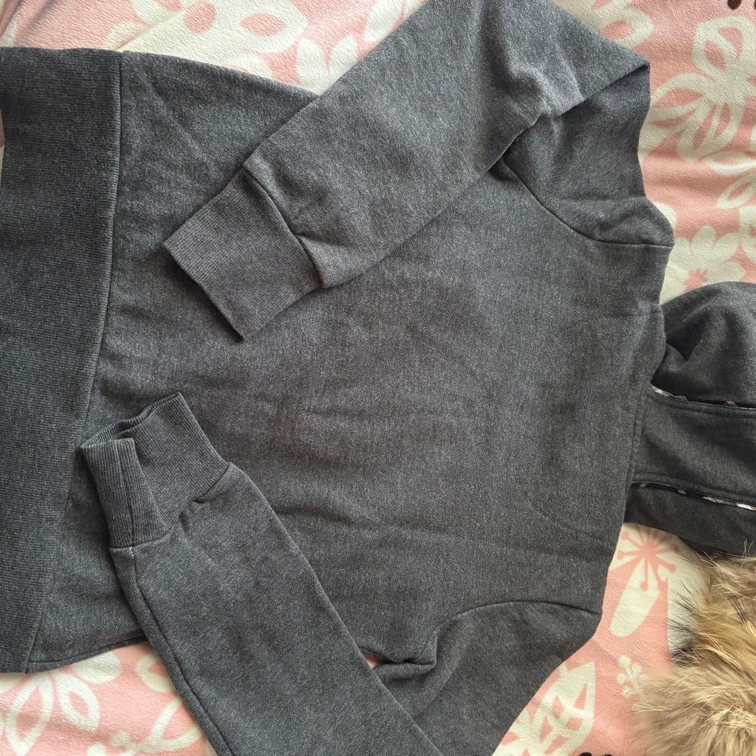 バーバリー　ブルーレーベル　リアルファー付きフード パーカー