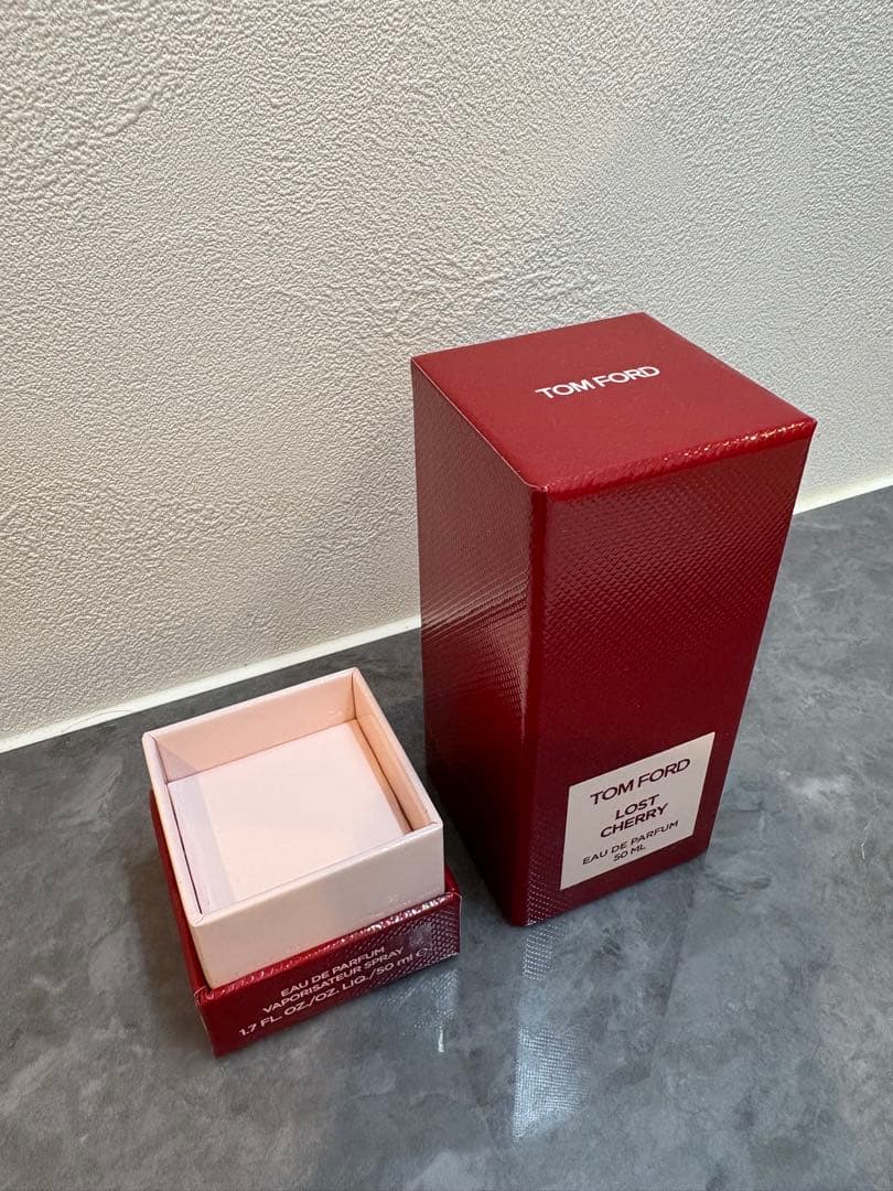 TOM FORD トムフォード ロストチェリー オードパルファム 50ml