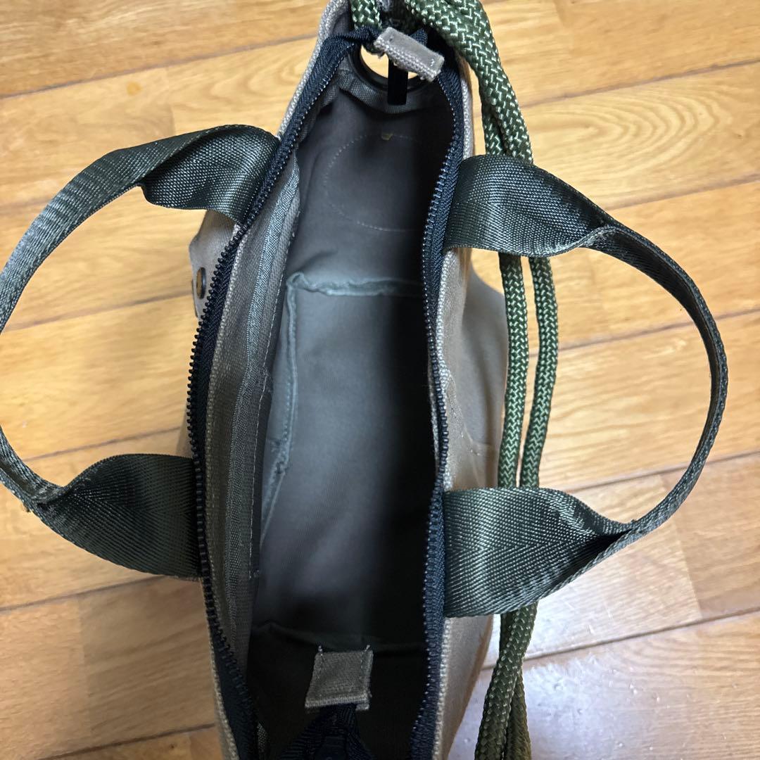 ラッセルノラウンドポーチ