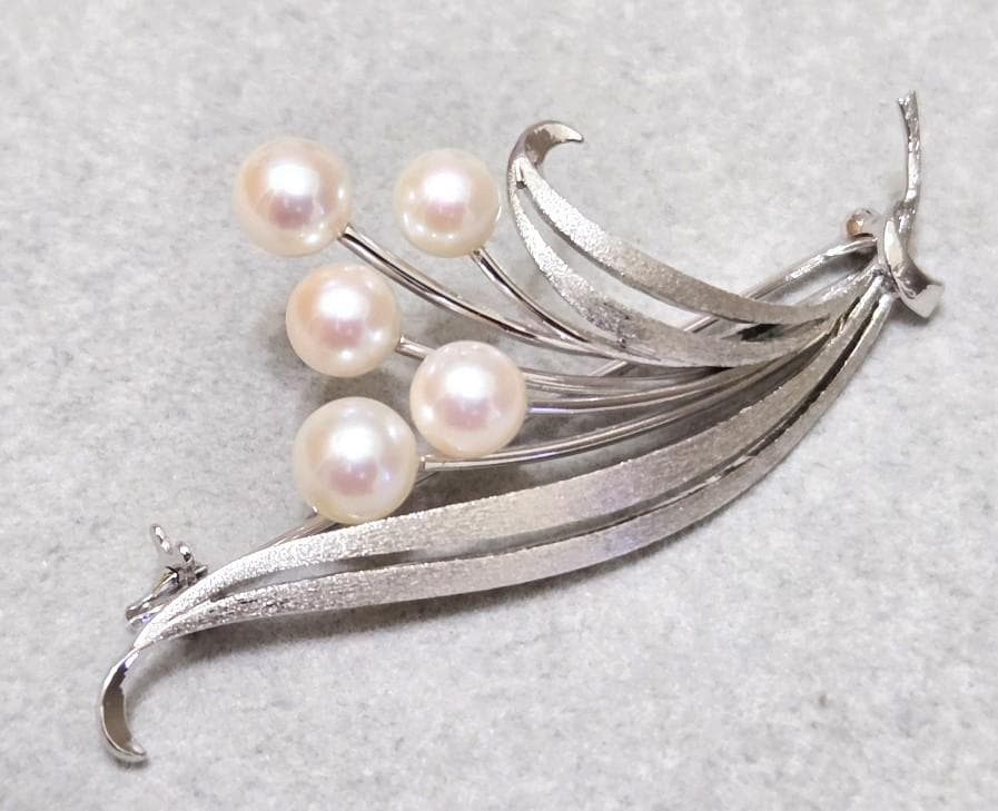 MIKIMOTOミキモト パール SILVER　ブローチ　42315