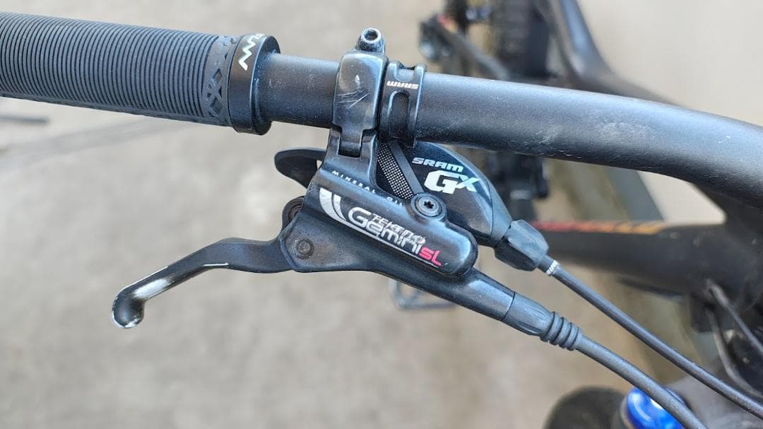 SPECIALIZED FSR CANBER 27.5 ※配送は購入前相談必須