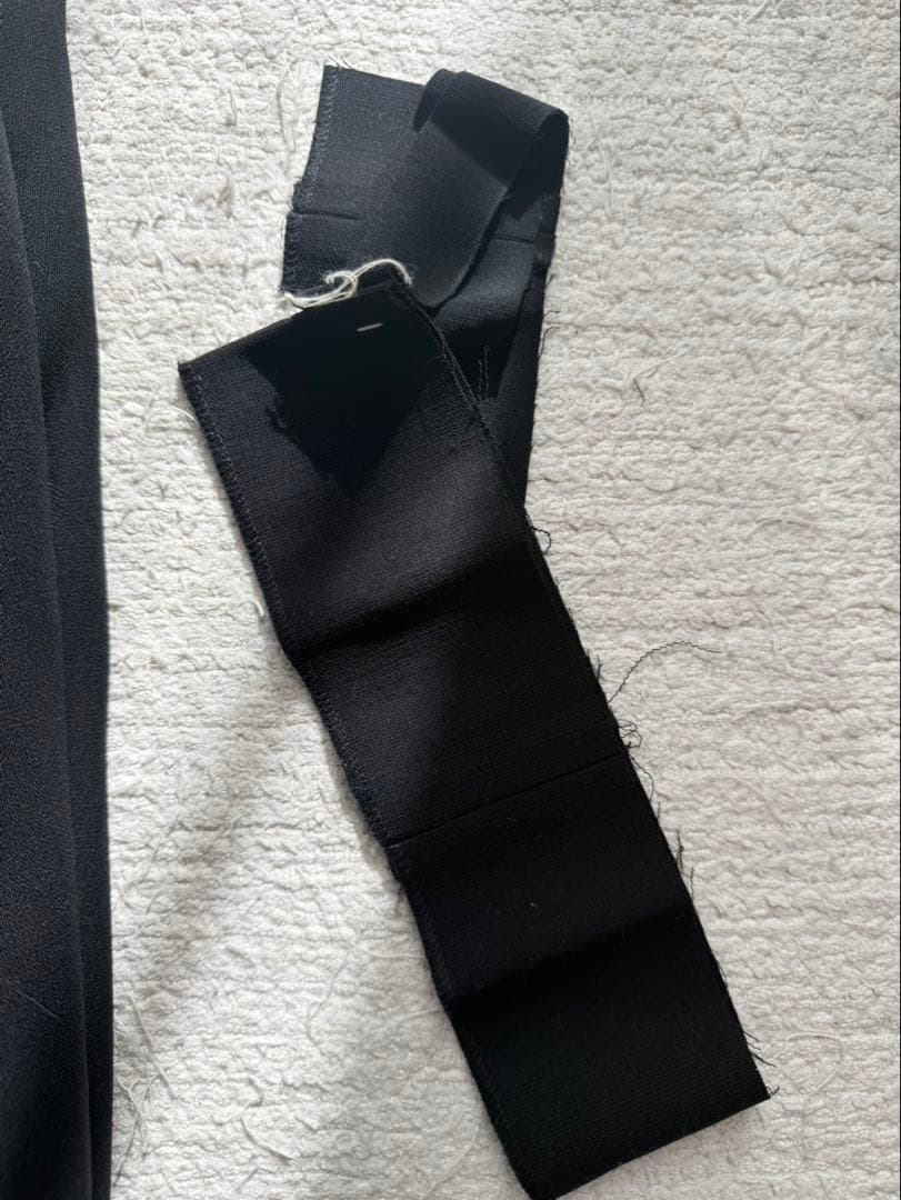 Giorgio Armani ブラックスラックス 46