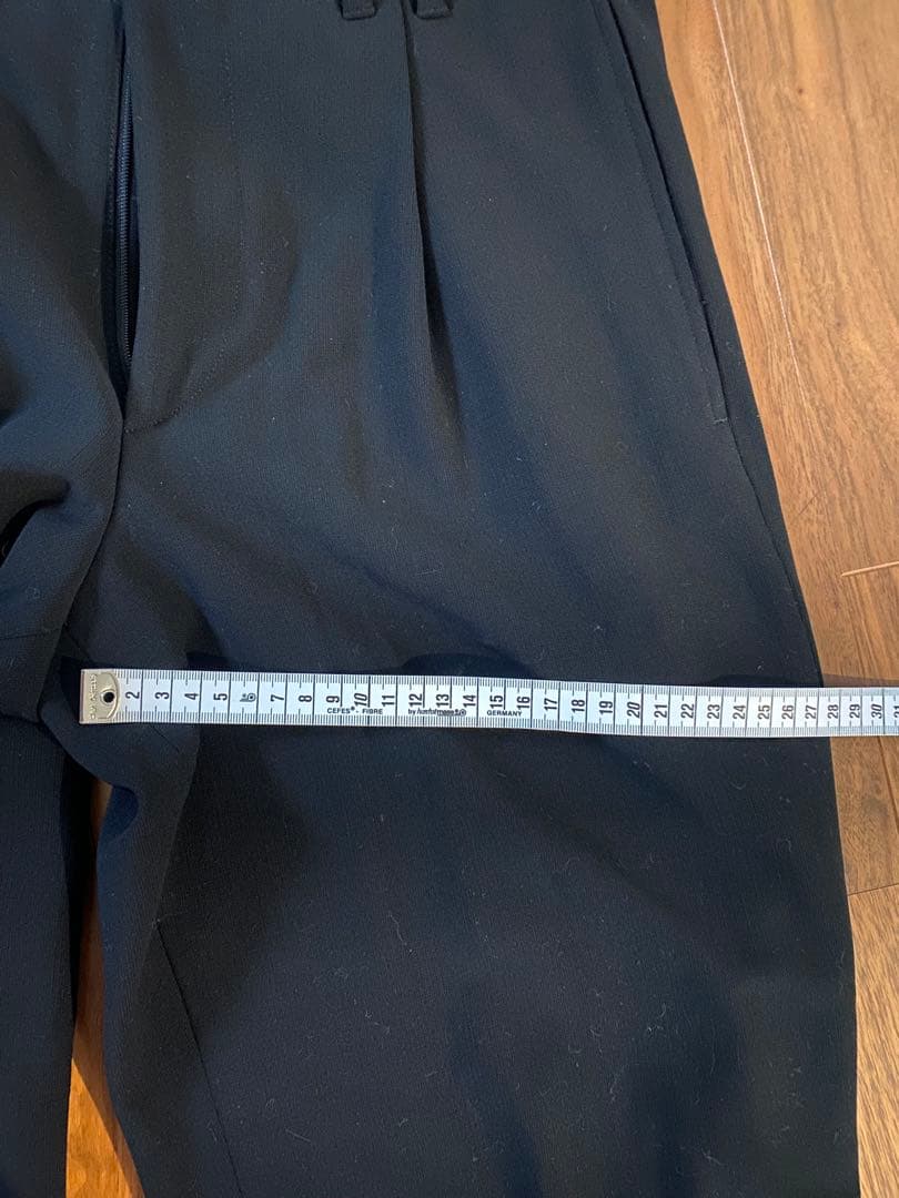 Giorgio Armani ブラックスラックス 46