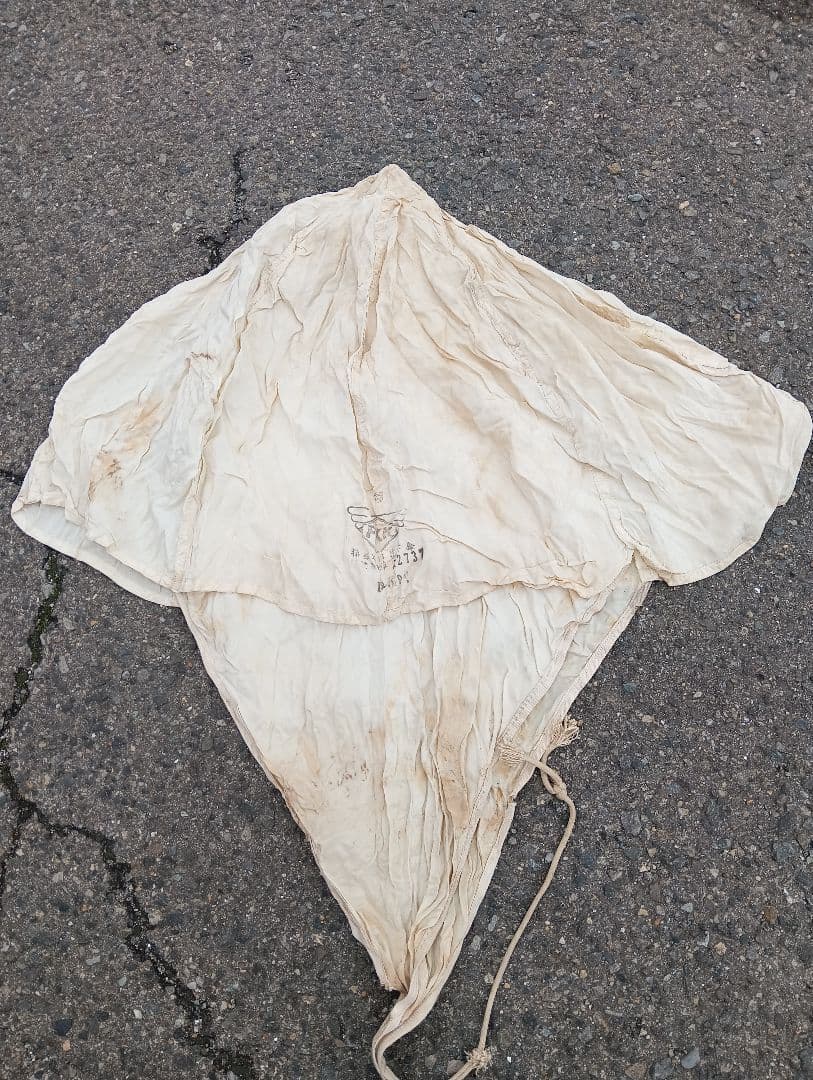 落下傘　　戦前　戦時中　　パラシュート　絹　　戦時資料　戦争　落下傘部隊　布