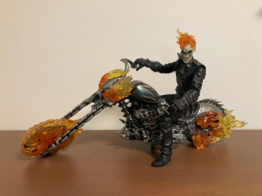 s*3様 ゴーストライダー ＆フレイムサイクル　12インチ マーベル バンダイハ
