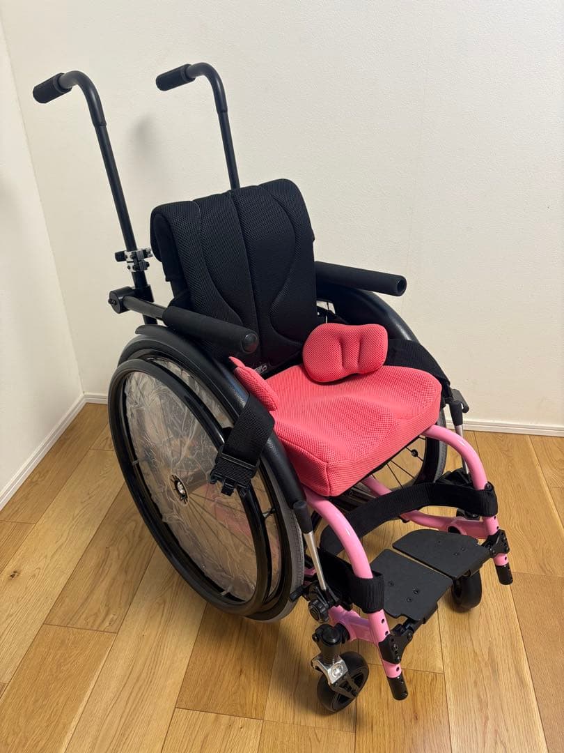 自走兼介護用車椅子 児童用　miniNeo