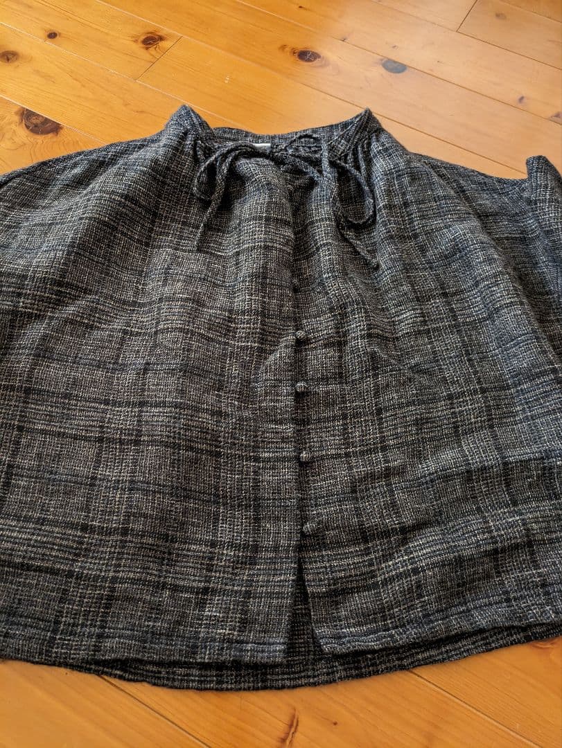 2024年　entwaボートネックギャザーブラウス　ウールリネンチェック