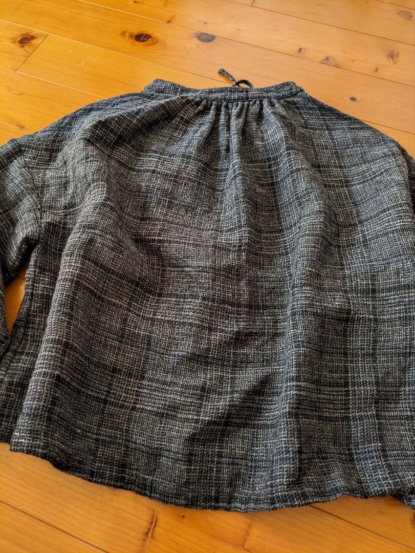 2024年　entwaボートネックギャザーブラウス　ウールリネンチェック