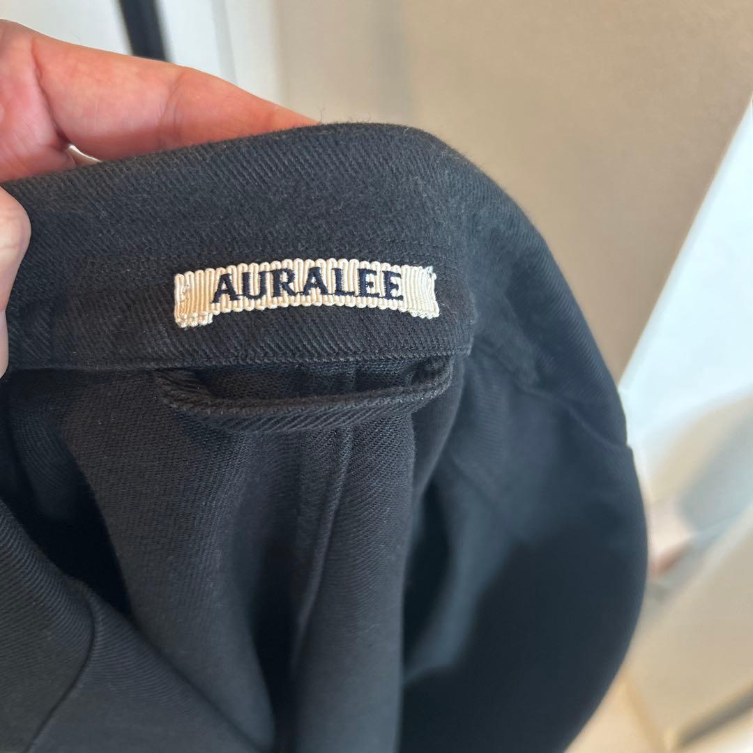 オーラリー　ジャケット