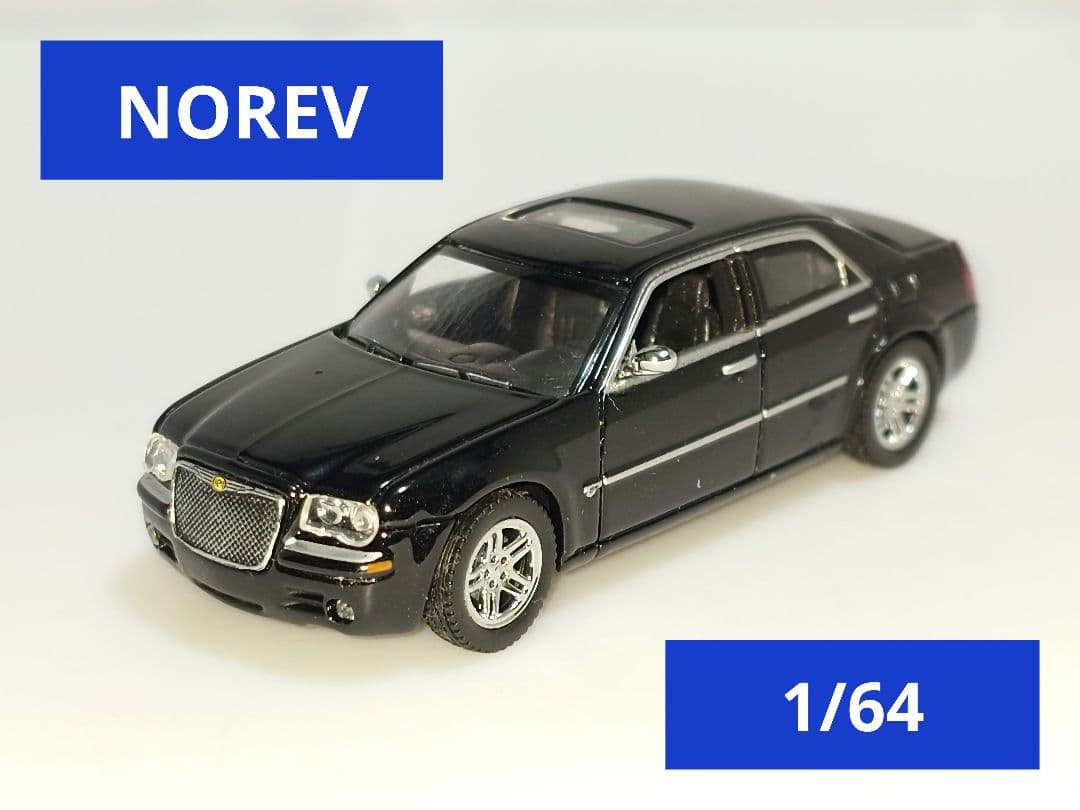 ノレブ クライスラー 300C 1/64 ミニカー ブラック