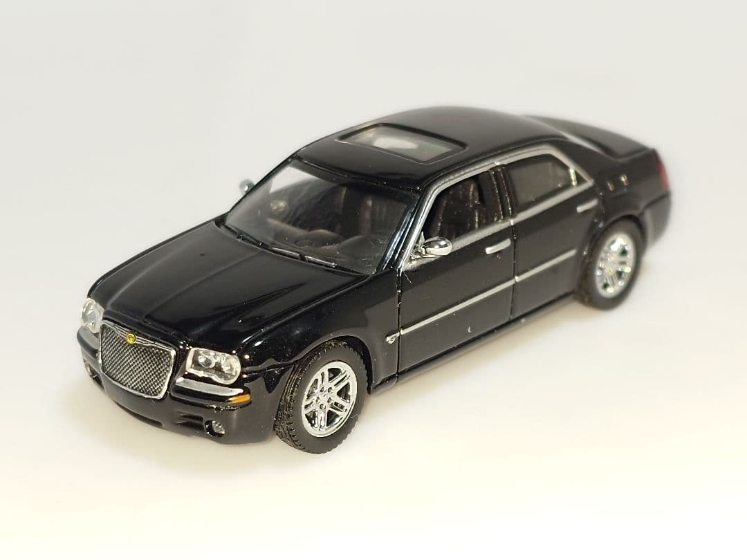 ノレブ クライスラー 300C 1/64 ミニカー ブラック