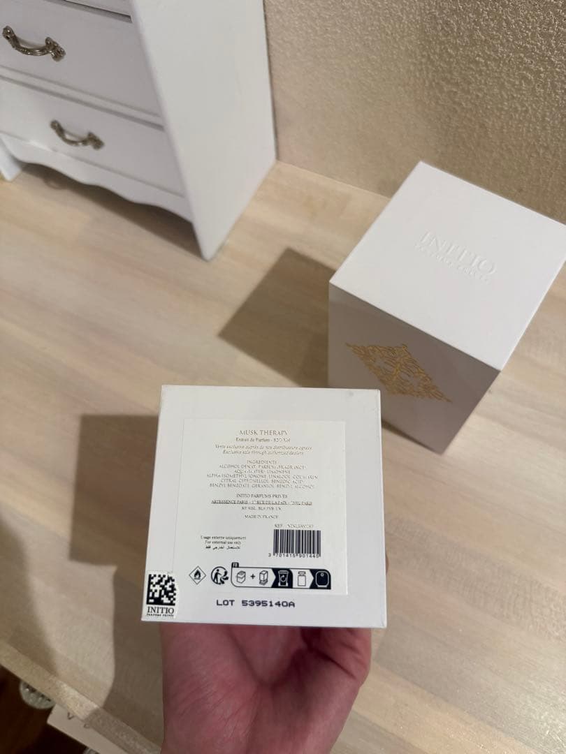 イニシオ　ムスクセラピー　initio musk