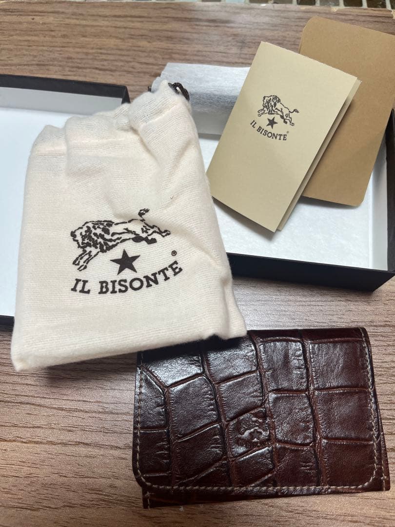 中指を立てた猫　イルビゾンテ　IL BISONTE 名刺入れ　新品未使用