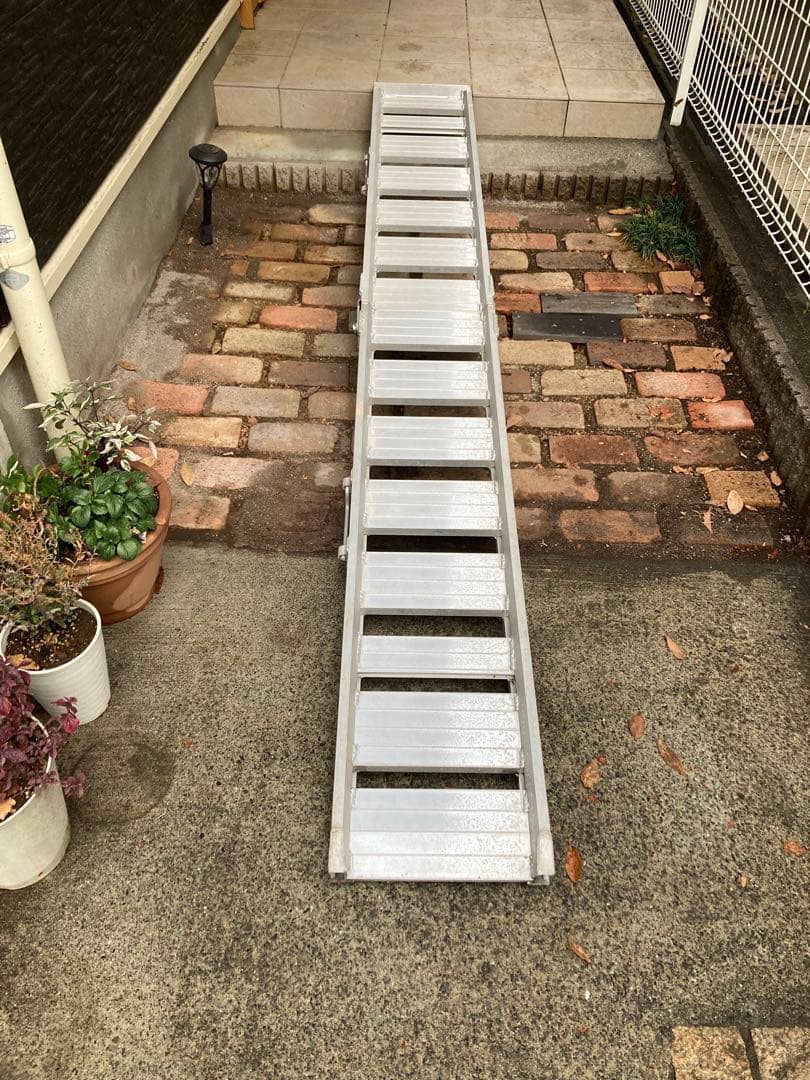 エトス　アルミラダーレール