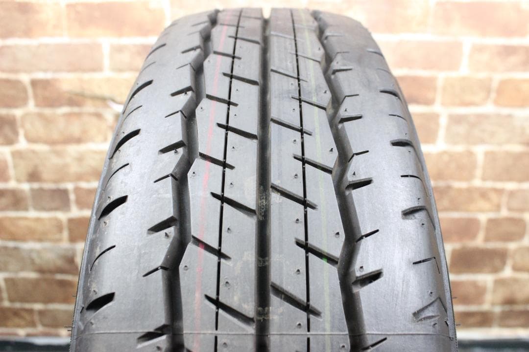 新車外し・ハイエースオプションホイール　№２４４