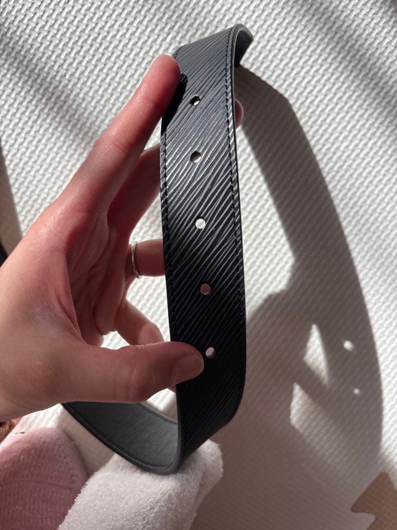 1/31まで　ルイ・ヴィトン　M9360 ベルト　サンチュールツイストサイズ75